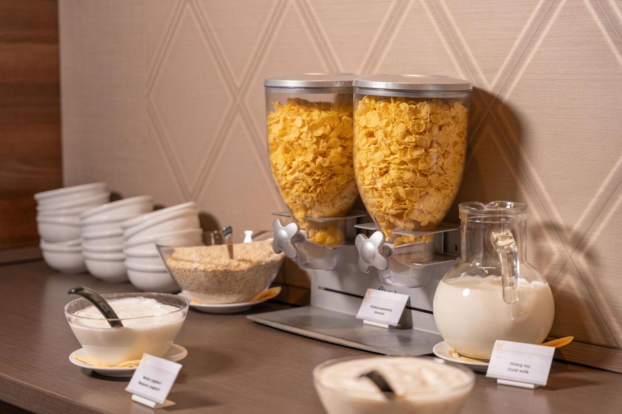 Vitta Hotel Superior Budapest Ngoại thất bức ảnh